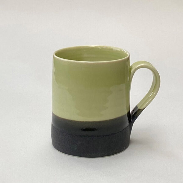 edit-juhasz-ceramics-light-green-big-mug
